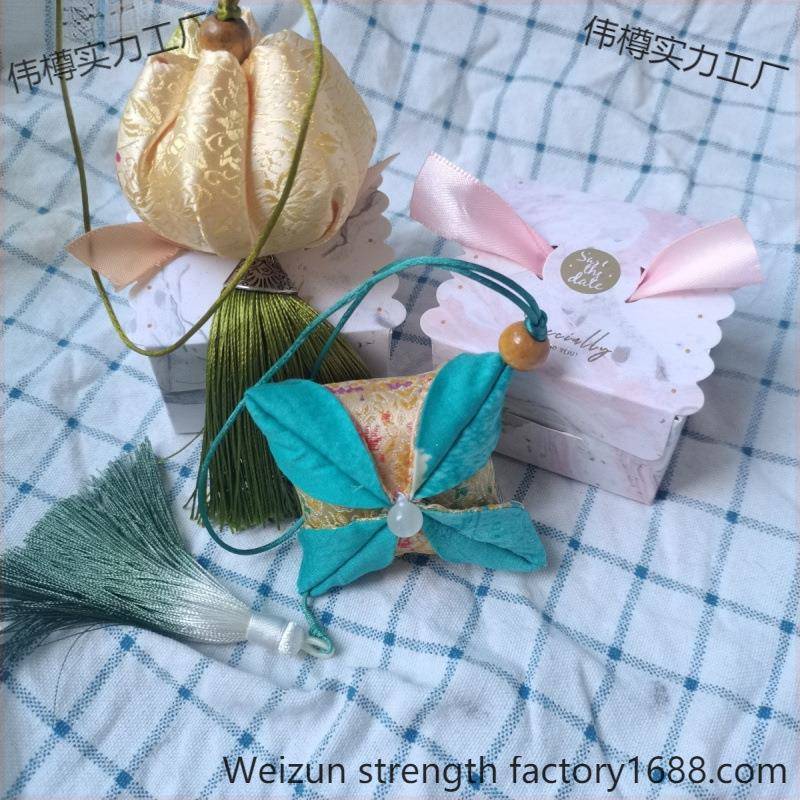 传662统手织锦缎香车挂平安国工风四叶囊香囊车挂神醒脑小挂提饰