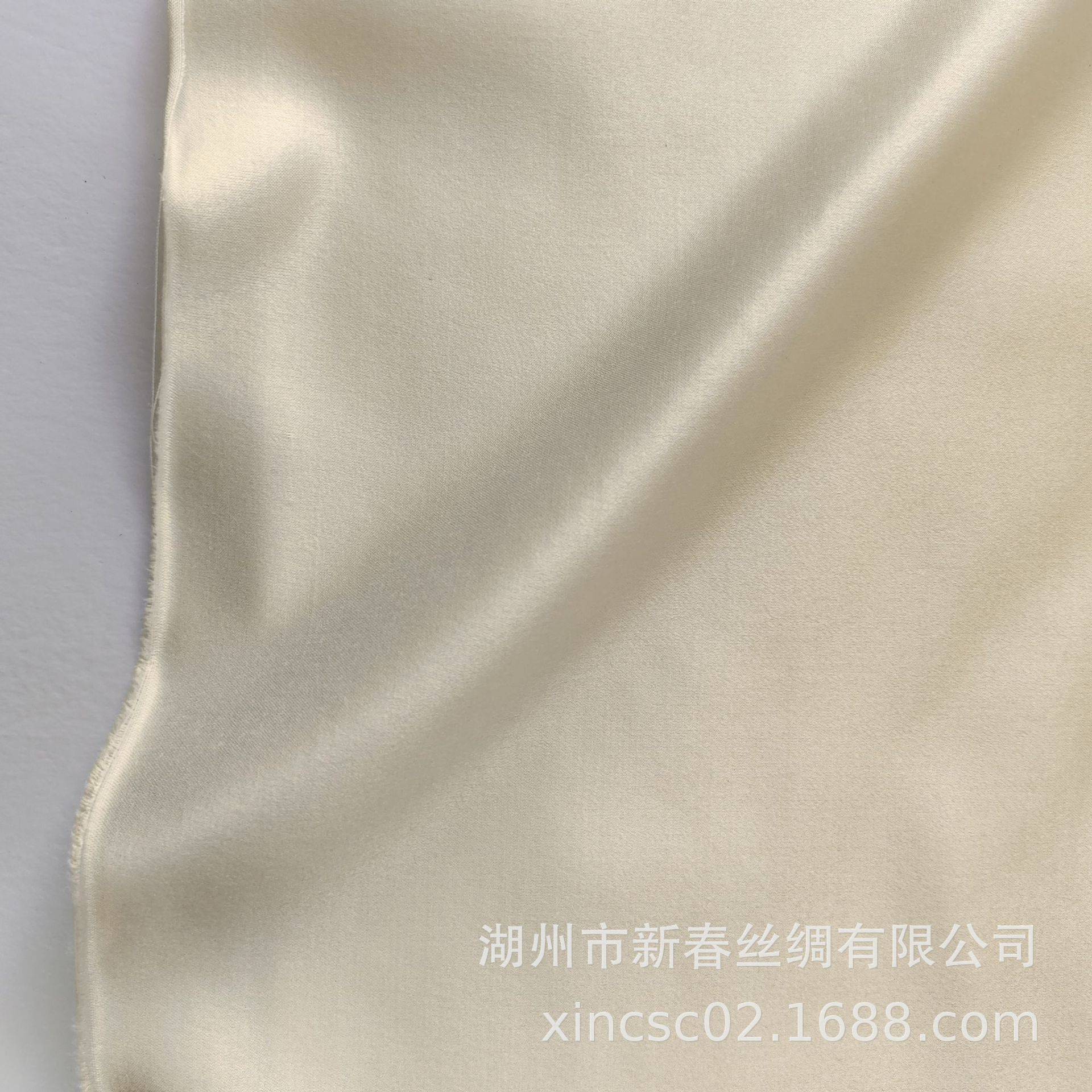 真丝羊毛交织产品33姆米丝毛缎高端设计师面料