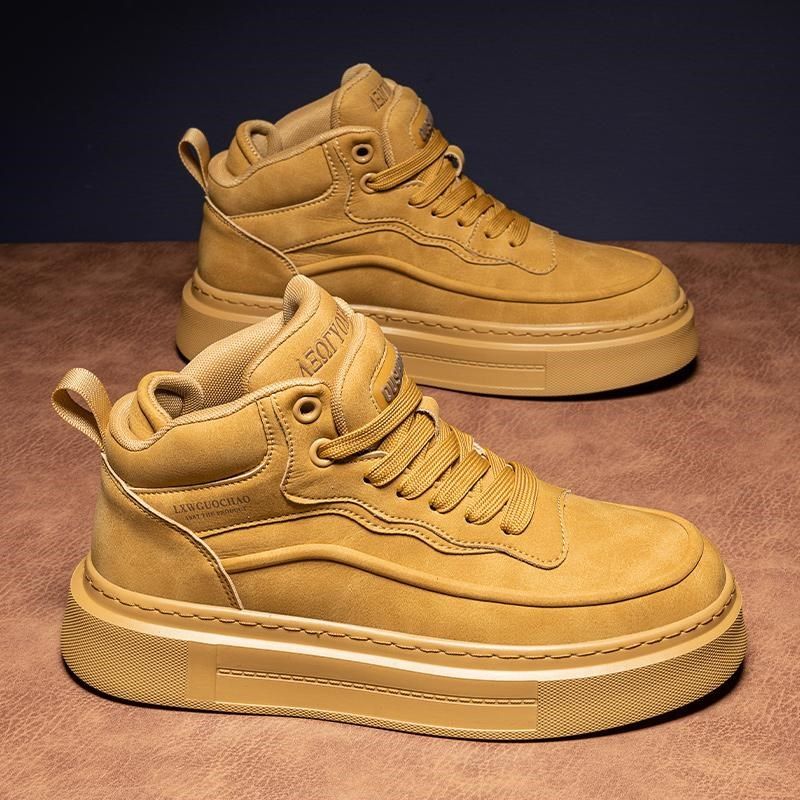 中帮男鞋秋冬款高帮板鞋厚底高级感惠州英伦风工装大黄马丁靴男款