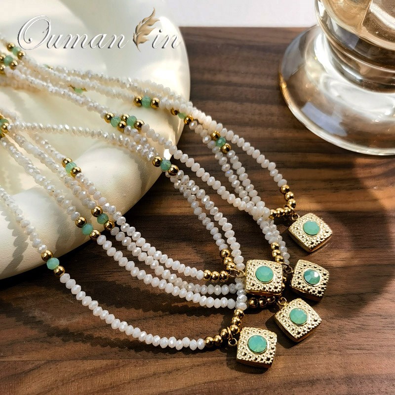 白水晶天然石项链轻奢小众设计高级感小方糖吊坠串珠叠戴锁骨链