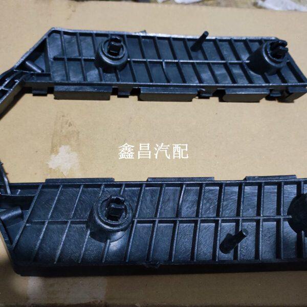 12款夏利新N3保险杠支架 新N3保险杠支架 N3前杠吊耳 挂耳 杠卡