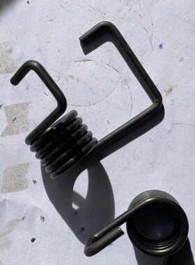 潍柴雷沃RG50 60 70 水稻收割机配件前进后退弹簧