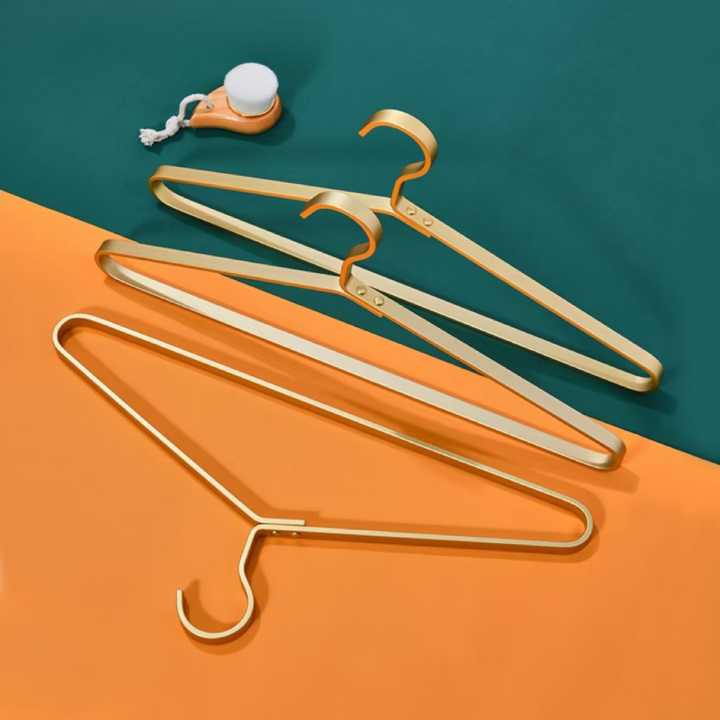 轻奢风加厚铝合金衣架子挂衣架男家用衣服架成人衣撑子衣挂晾衣架