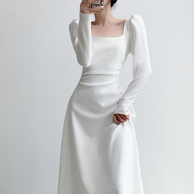 法式方领白色连衣裙女秋季新款气质收腰显瘦别致长袖领证小白裙