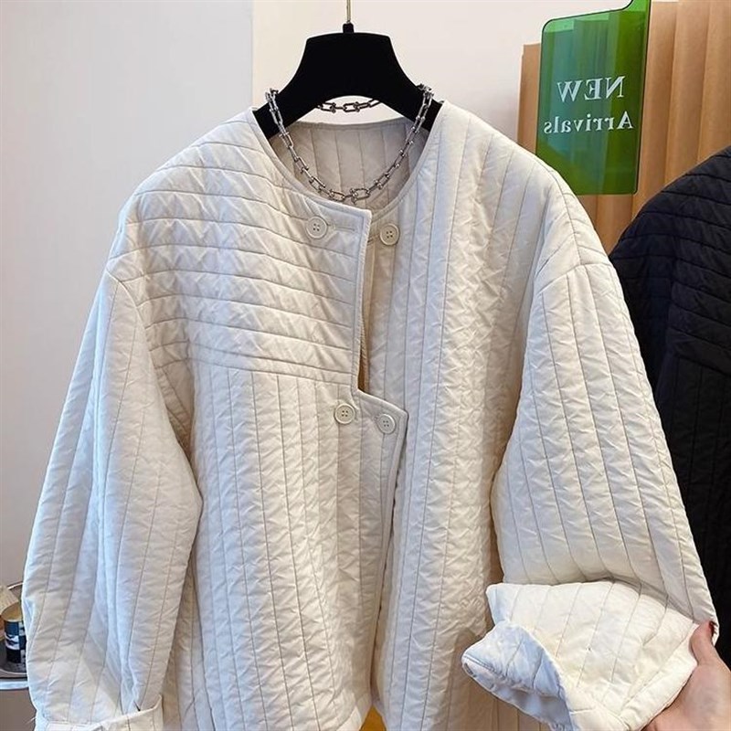 圆领绗缝轻薄棉服女2024冬季新款宽松休闲不规则门襟夹棉外套女装