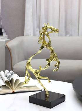 代简约抽象金属镂空骏马饰雕现塑摆1400件客厅玄关书房样板装间家