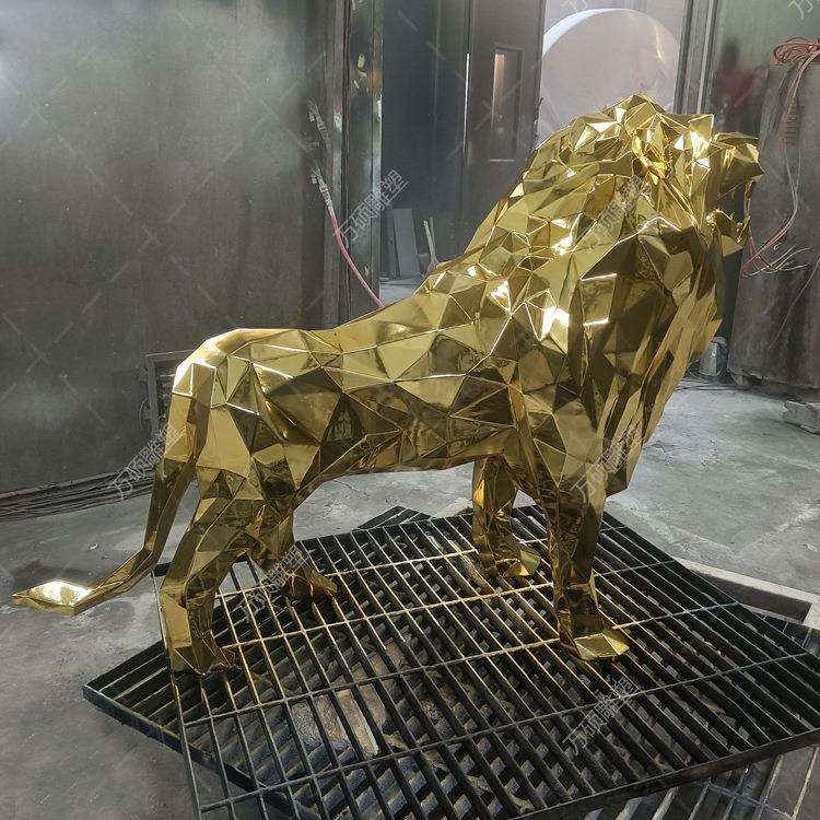 玻璃钢雕塑户外抽象大型动物摆件金色电镀狮子美陈装饰制作