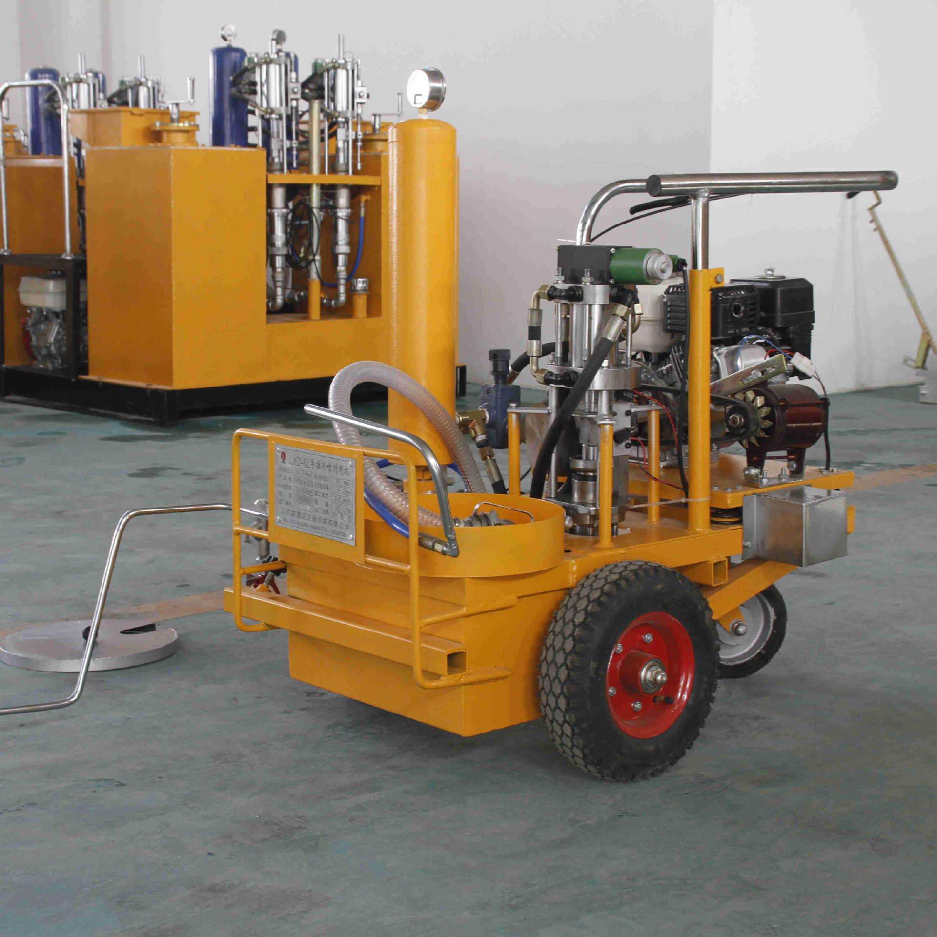 多功能手推式冷喷划线机路标停车位操场标线机助力车式画线机参数