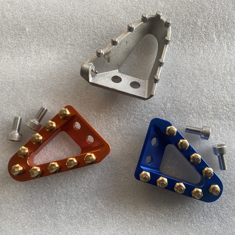 KTMEXCXCW恒舰两克维思越野车刹车头脚踏板刹车臂CNC制动臂三角板