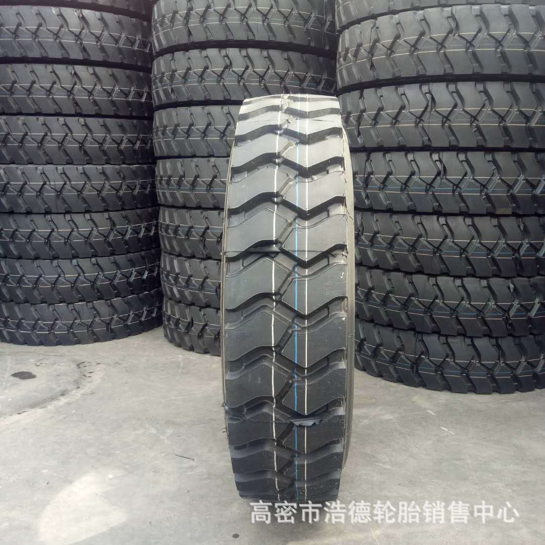 矿山两块钢丝轮胎1200R20汽车轮胎耐磨加厚防滑子午线轮胎现货
