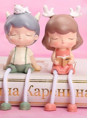 北欧现代简约鹿男孩女孩吊脚娃娃 树脂工艺客厅电视柜装饰品摆件