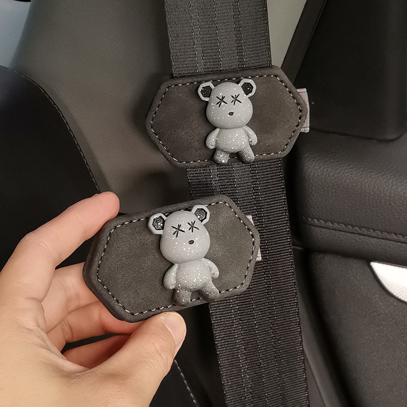 2023新d款汽车安全带限位器保险带夹扣防勒固定夹孕妇松紧调节器