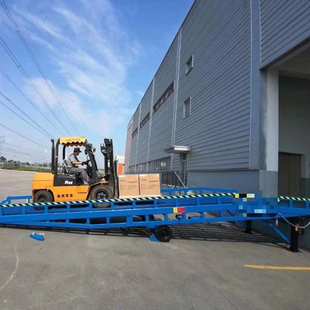 卸货平台移动 箱装 登车桥 电动登车桥物流液压厂房仓储集装 移动式