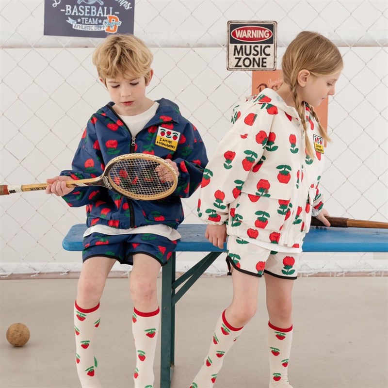 现货!韩国童装in婴儿宝宝男女童夏款草莓防晒皮肤衣外套短裤套装