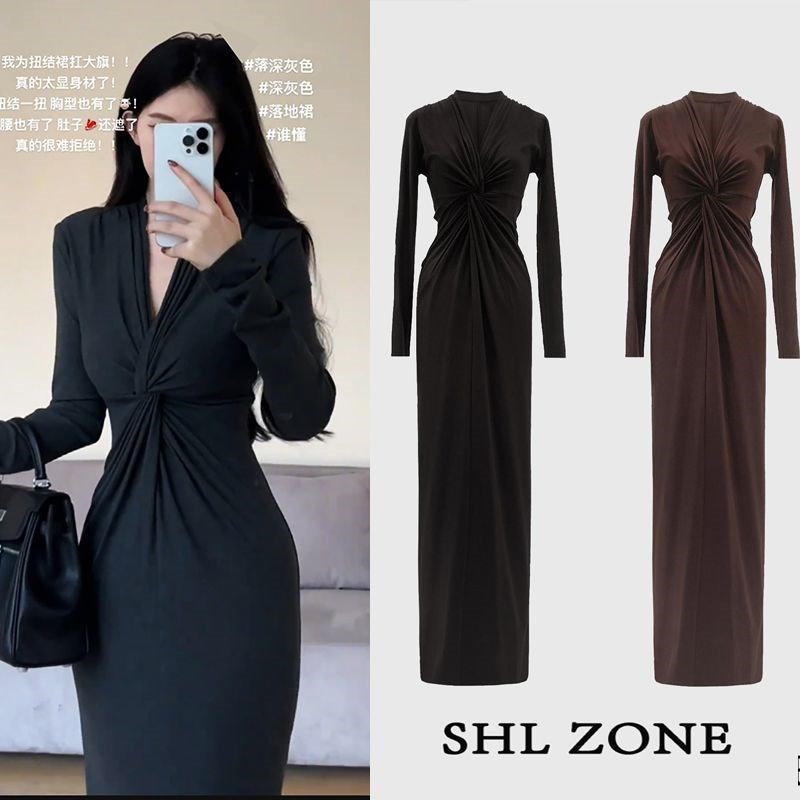 【270克棉磨毛】黑色扭结v领针织连衣裙女长袖纯欲中长款裙子