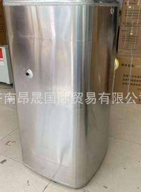 WG9725550610600L铝合金方油箱体(700x700)HOWOT7HC7H配件