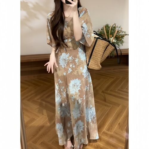 法式复古风气质洋气长裙女2026夏季新款设计感时尚撞色百搭连衣裙