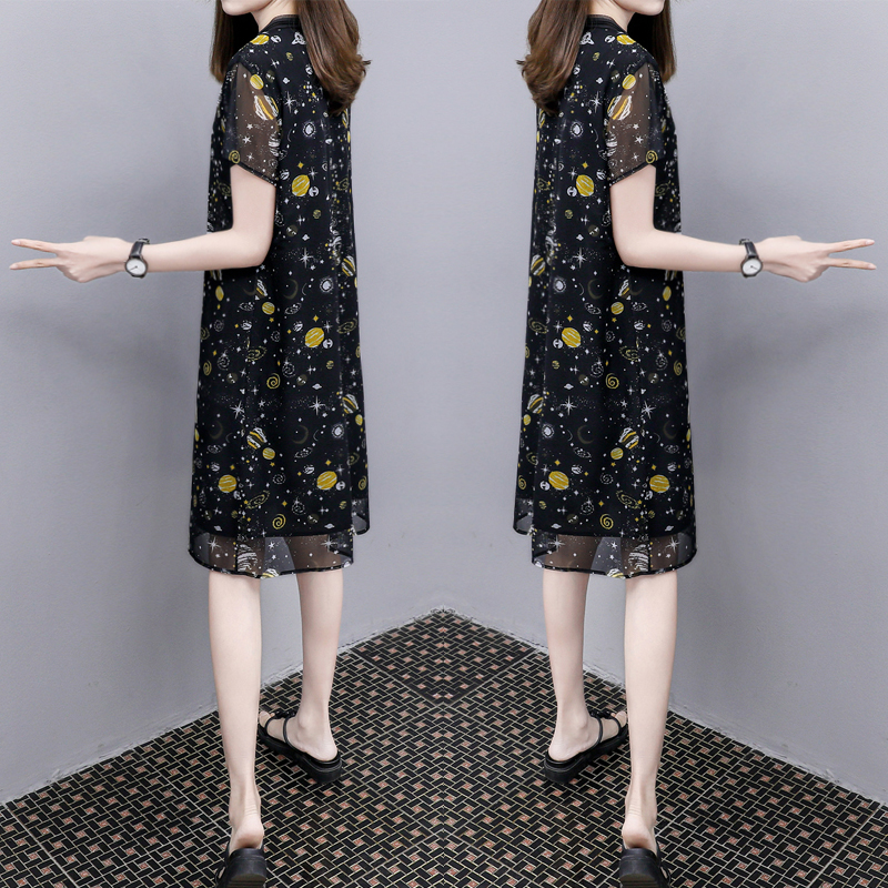 2021夏季新款时尚女装V领雪纺网纱黑色裙子中长款宽松遮肉连衣裙