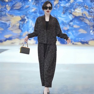 上衣 洋气开衫 小脚萝卜裤 子大码 女 高端2025春季 两件套装 复古时尚