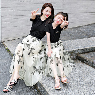 亲子装母女套装连衣裙夏装新款短袖t恤两件套网纱半身裙洋气网红