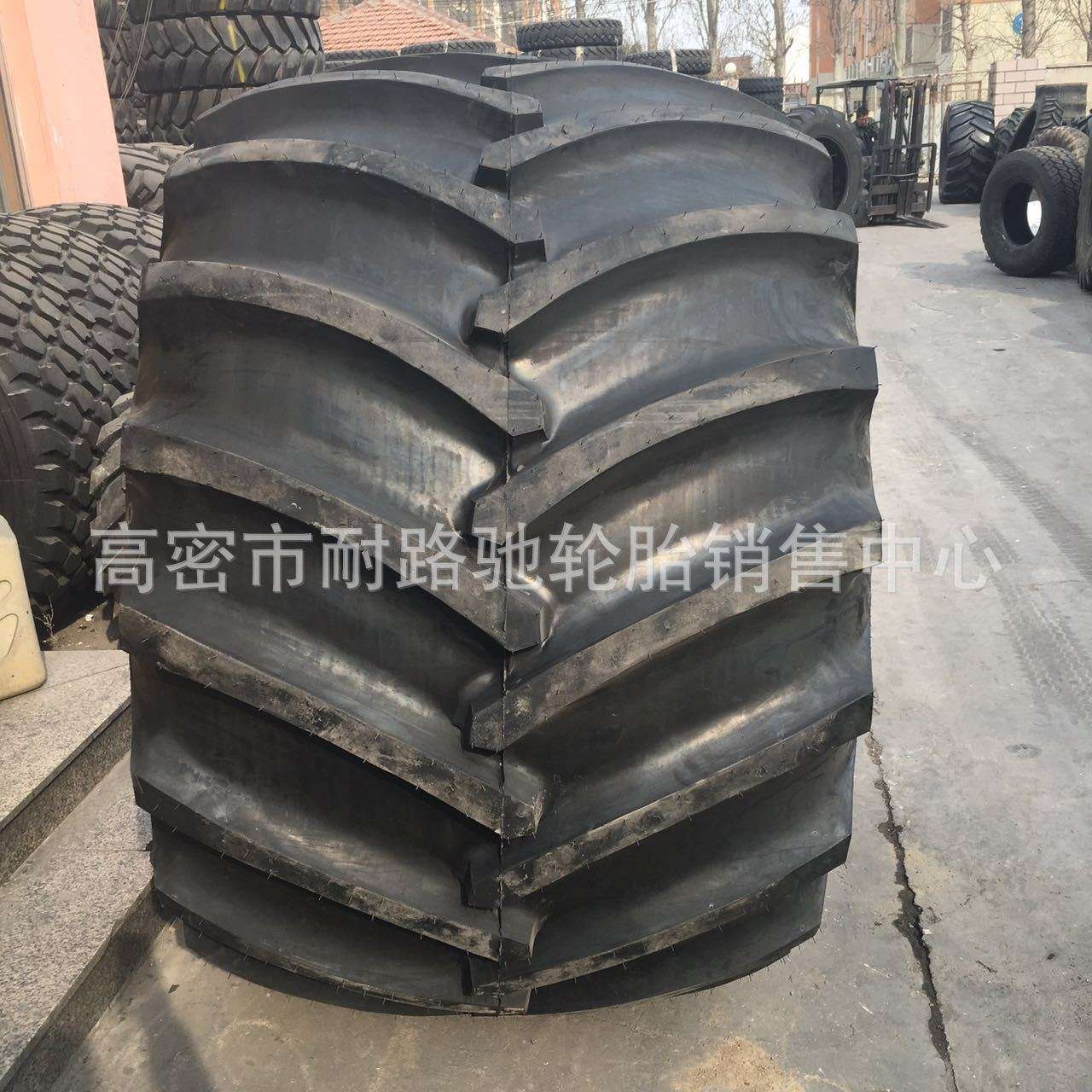 皮卡越野车改装大脚车轮胎66x43.00-25 67x34.00-26可配钢圈