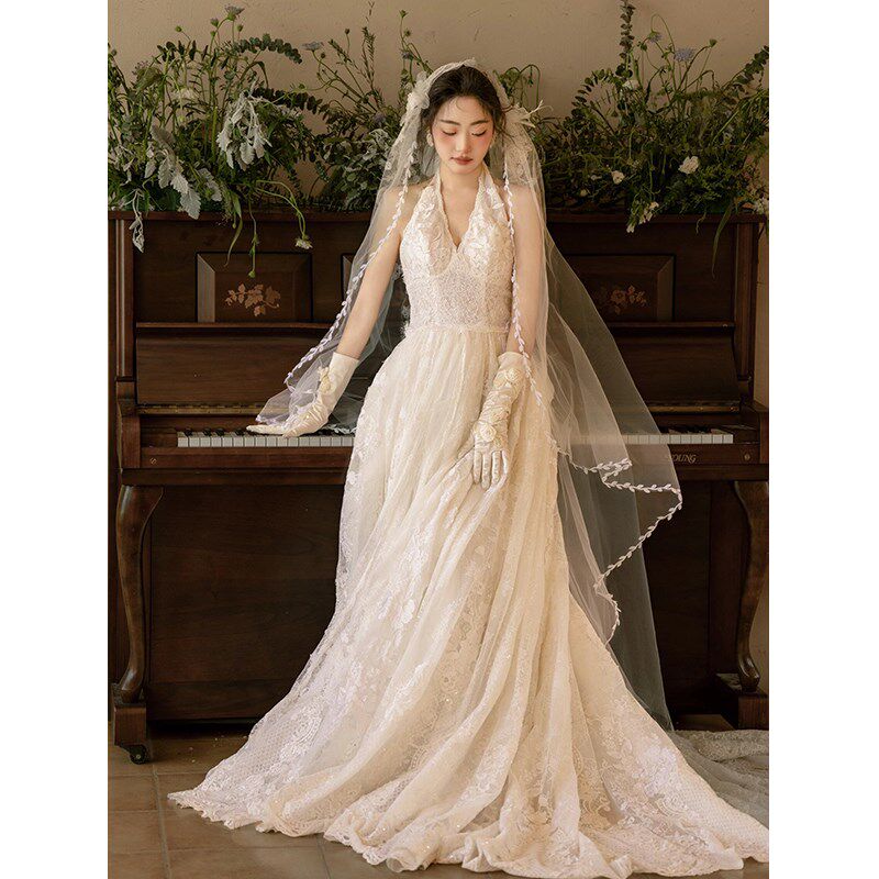 2025新款新娘余爱手作婚纱苔丝蕾丝出门纱迎宾纱深简约高级感显瘦