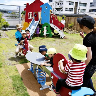 游乐设施幼儿园室内外双人翘翘板儿童户外大人弹簧跷跷板游乐设备