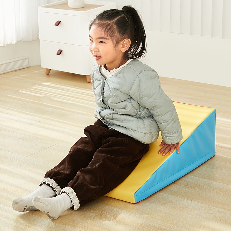 儿童软体爬滑组合宝宝统感训练滑滑梯学步楼梯正方形圆柱半圆软包