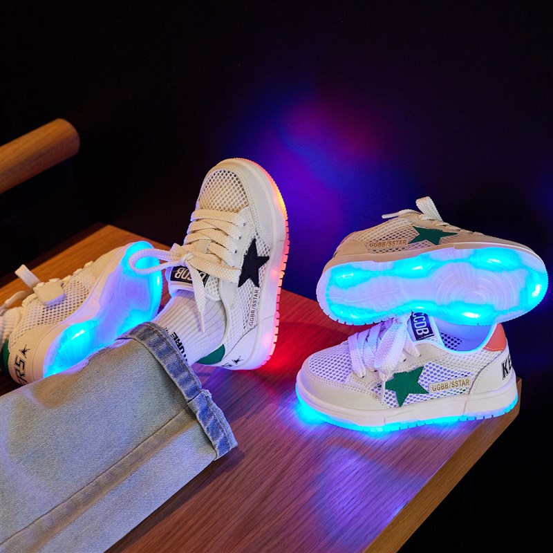 儿童运动鞋发光2025新款春夏季网鞋透气网面男童鞋小白鞋女童板鞋