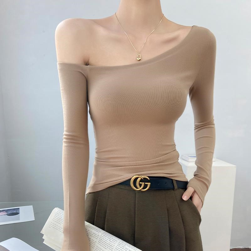 卡其色修身t恤女一字肩上衣高级感超好看独特漂亮内搭洋气打底衫