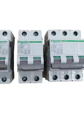 大量现货 小微型断路器 iC65N 3P C32A  A9F18332 空气开关