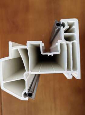 厂家供应 PVC硬质挤出颗粒 瓷白色塑料异型材粒子 抗紫外线