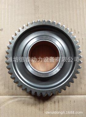 潍柴WD615WD10柴油机用61560050053中间齿轮总成