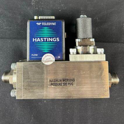 TELEDYNE HASTING HFC-303 控制器 600 SCFH/HELIUM 带连接器 HAD