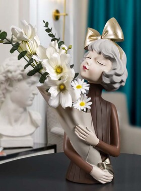 捧花女孩玄关装饰摆件树脂花瓶轻奢高H档客厅电视柜花元素家居好