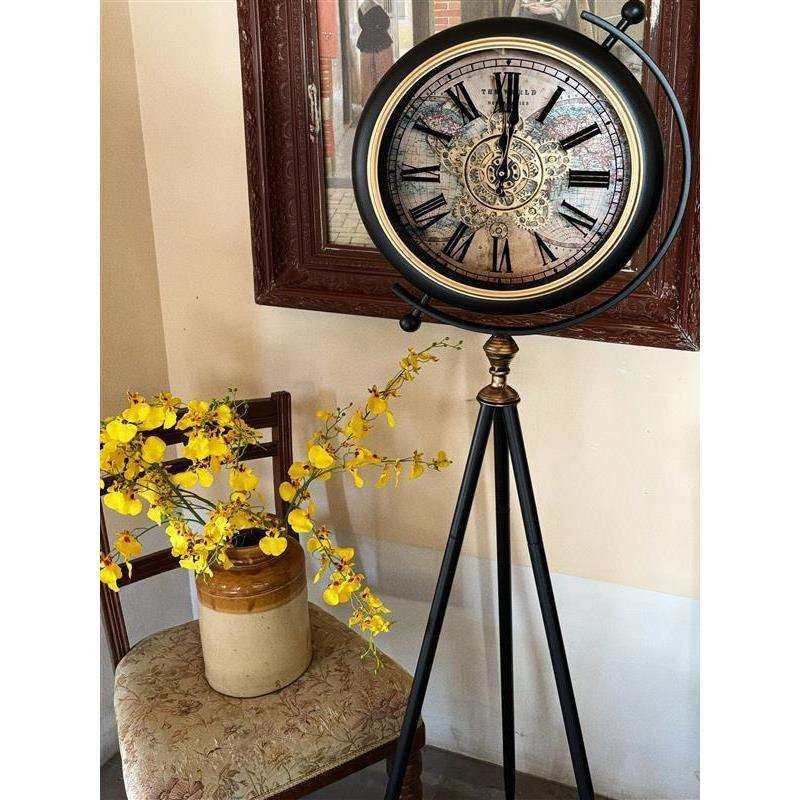 美式客厅别墅办公室复古创意落地钟三脚摆件欧式立钟机械齿轮台钟