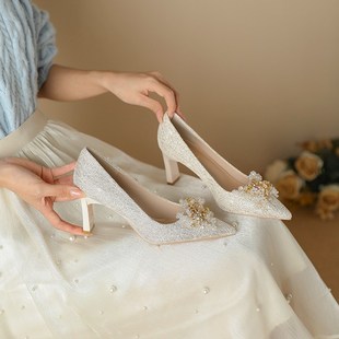 水晶浅口香槟色绝美婚鞋 法式 夏季 女2024新款 不累脚 粗跟尖头高跟鞋