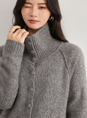 【12-27】6008 丝羊绒衫，山羊绒77.7%桑蚕丝22.3% 300g左右