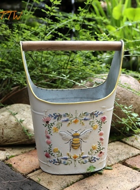 复古白旧铁皮蜜蜂m提桶 花桶花器花瓶 装饰摆件杂货花园