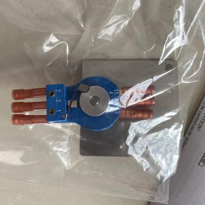 NIEMANN电位器KDV1000-95DE /21U E6 C/I 124 10K