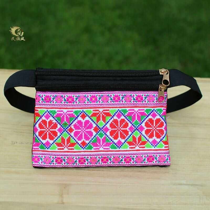 现货云南民族风绣花包中老年女士单肩双层拉链刺绣斜挎手机零钱包,箱包皮具/热销女包/男包,手机包,淘宝优惠券,粉丝福利购,淘宝优惠卷
