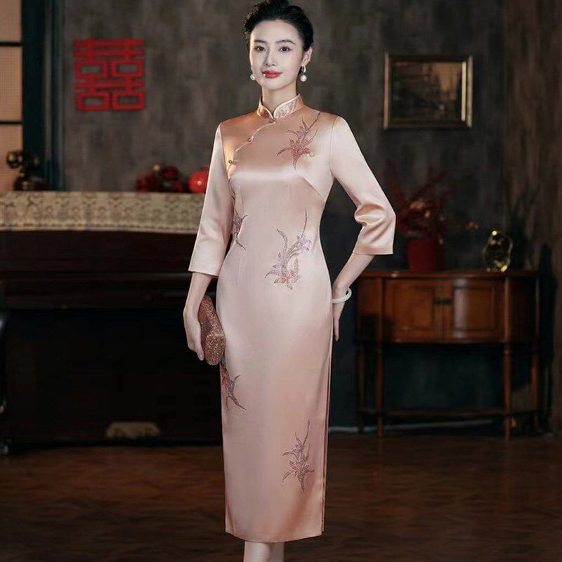 高档醋酸旗袍妈妈婚礼服洋气喜婆婆婚宴装夏秋新款丈母娘喜服高贵