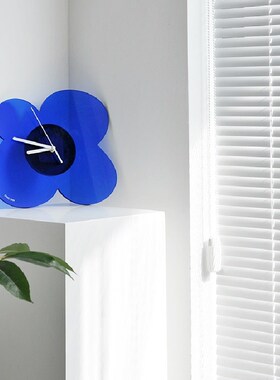 彩色亚克力挂钟静音时钟 挂墙现代简约创意家用家居客厅装饰钟表