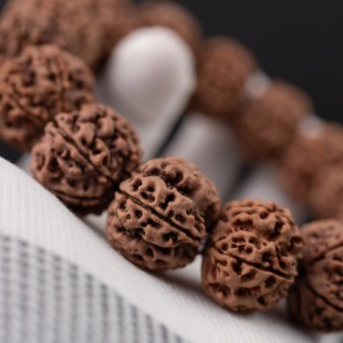 「纯血安娜」毕业级天然原生态尼泊尔大金刚菩提子镂空蜂窝文玩