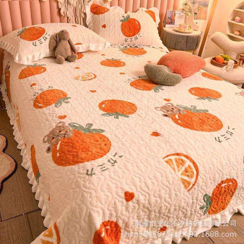 2025新款四季通用牛奶法兰绒床盖单件加厚夹棉床单三件套床罩床毯