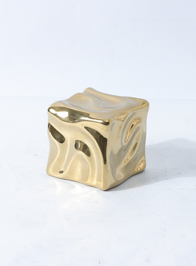 现代法式轻奢方体褶皱冰块金银色陶瓷摆件家居P样板房会所酒店饰