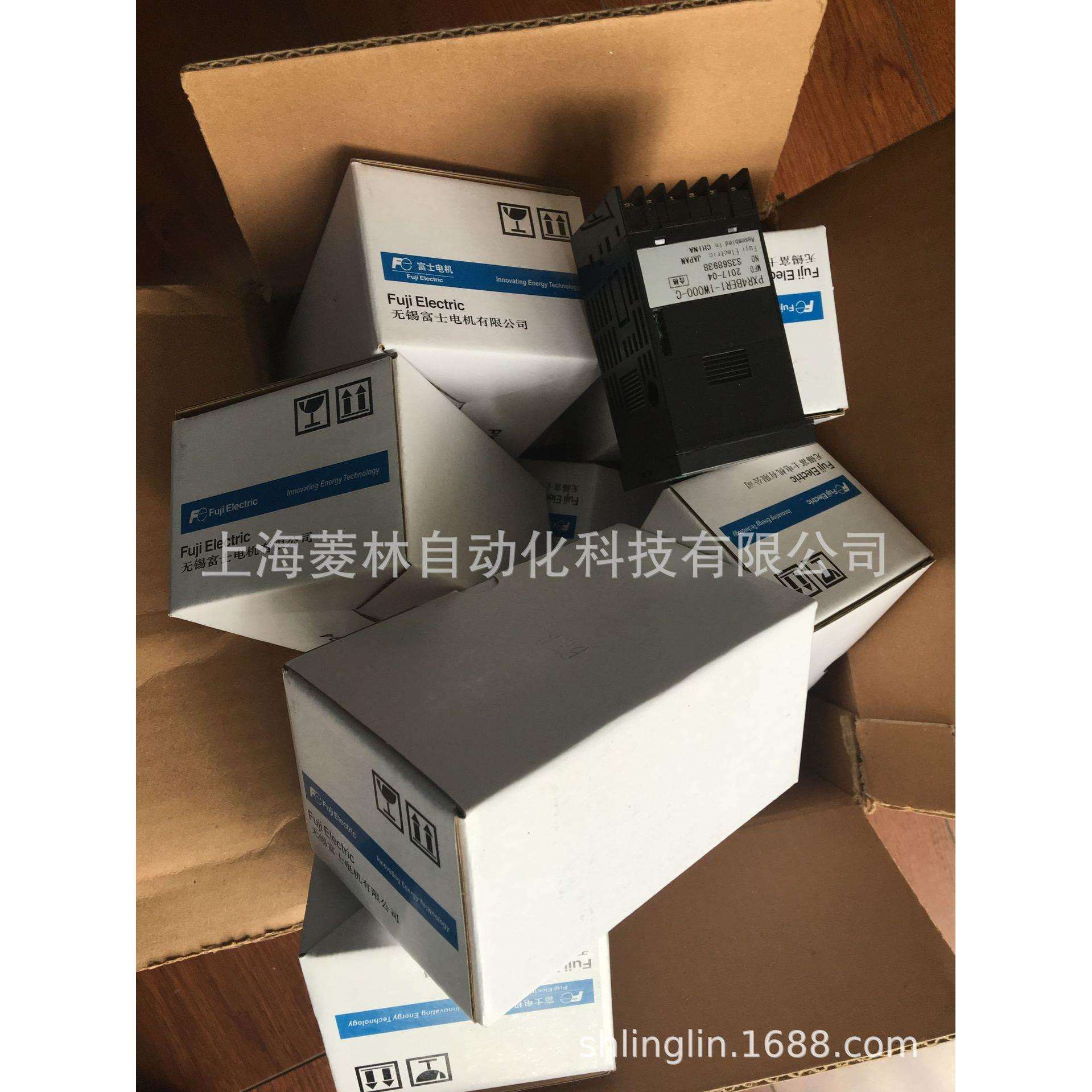 富士控制器PXR4TCY1-5V000-A PXR4TAY1-5V000-A