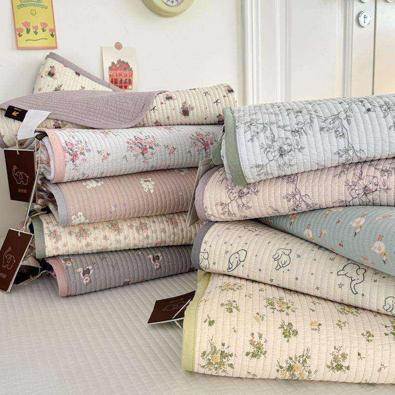 2025新款夏季双面天丝绗缝砂洗床盖三件套韩式榻榻米莫代尔凉感床