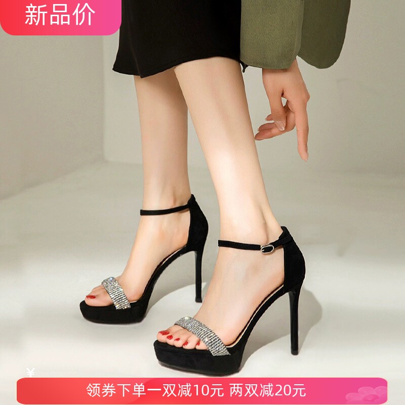 时尚模特走秀超高跟鞋女细跟防w水台一字扣水钻露趾凉鞋小码313
