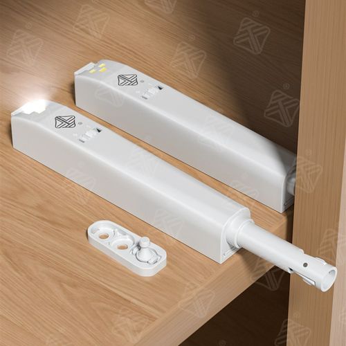 衣橱柜门带灯反弹器按压式t弹力开关免拉手按弹器卡扣式自锁弹门